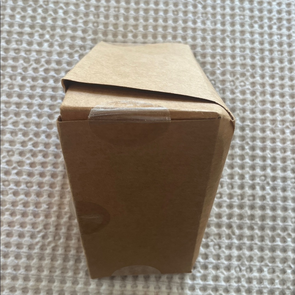 Brand new dresser knobs - Picture 4 of 5